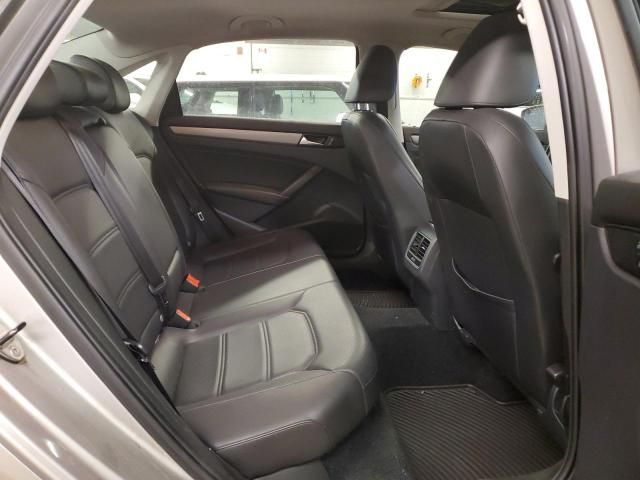 2014 Volkswagen Passat SE