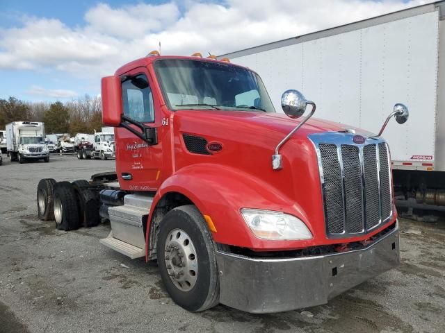 2015 Peterbilt 579