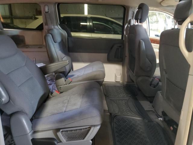 2010 Chrysler Town & Country Touring