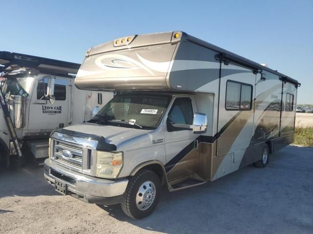 2010 Winnebago 2010 Ford Econoline E450 Super Duty Cutaway Van