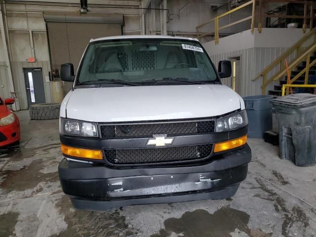 2022 Chevrolet Express G2500