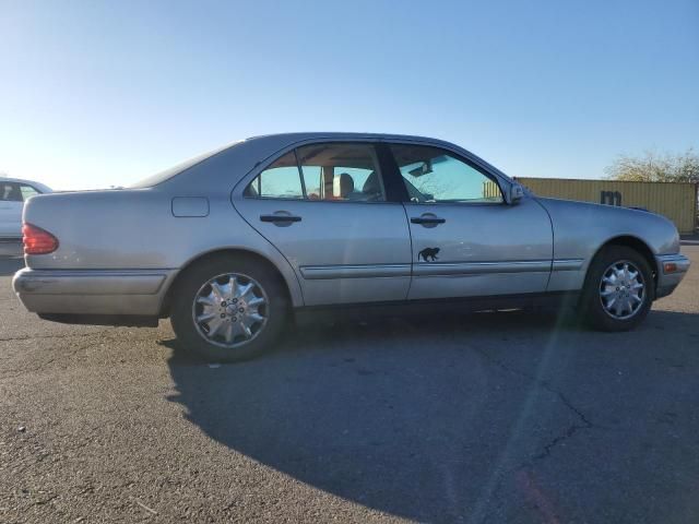 1999 Mercedes-Benz E 320