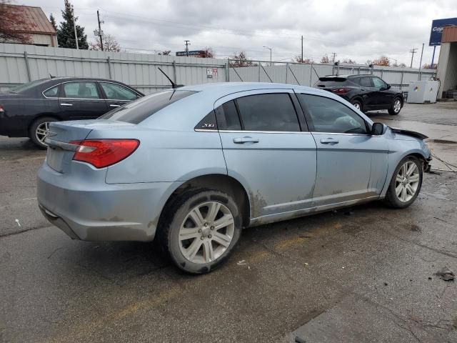 2013 Chrysler 200 Touring