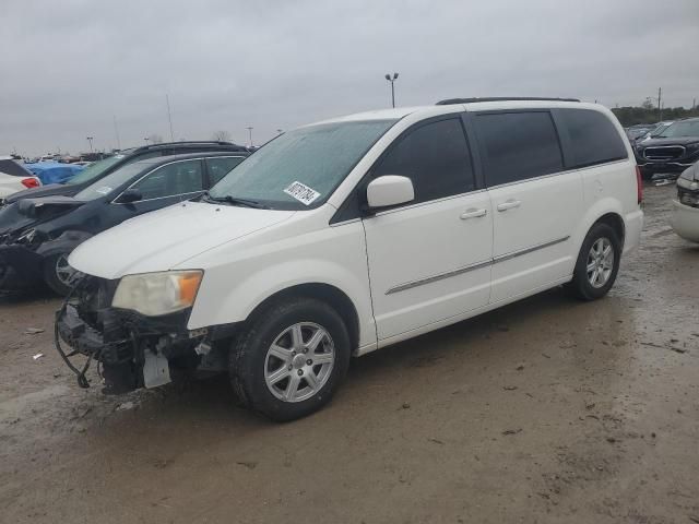 2011 Chrysler Town & Country Touring L