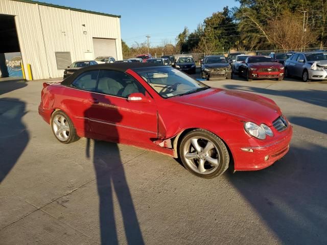 2005 Mercedes-Benz CLK 320