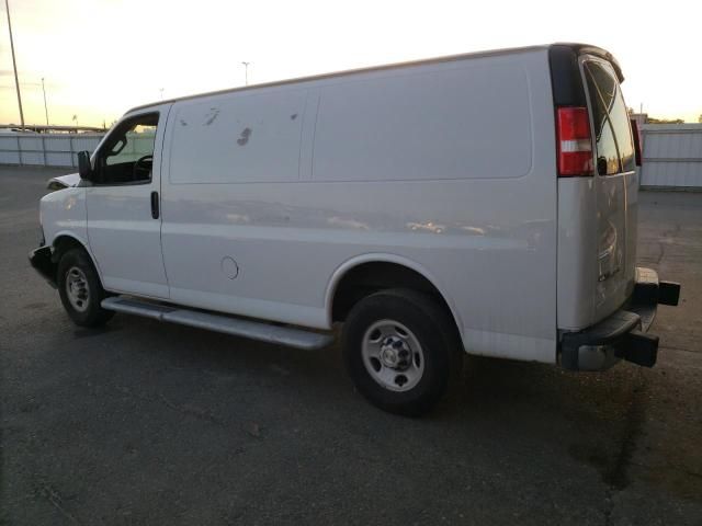 2022 Chevrolet Express G2500