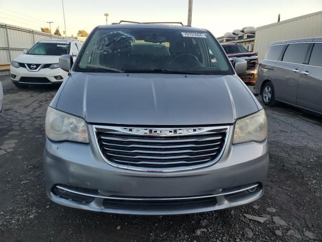 2016 Chrysler Town & Country Touring