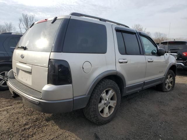 2004 Ford Explorer XLT