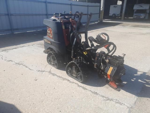 2015 Ditch Witch R30