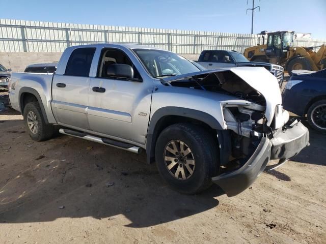 2006 Mitsubishi Raider Durocross