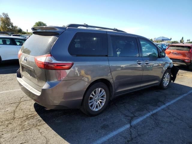 2015 Toyota Sienna XLE