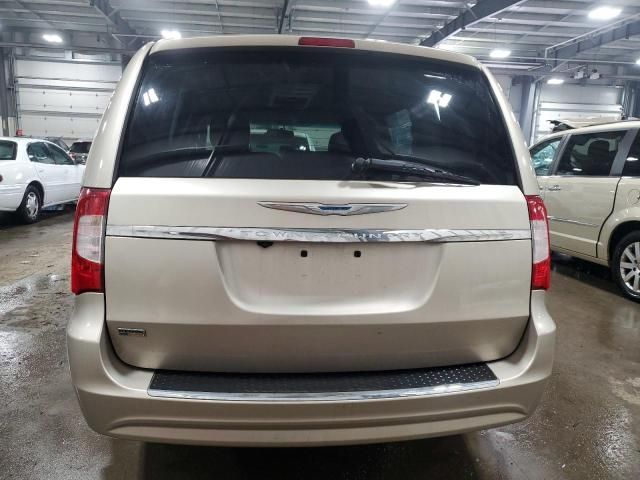 2016 Chrysler Town & Country Touring