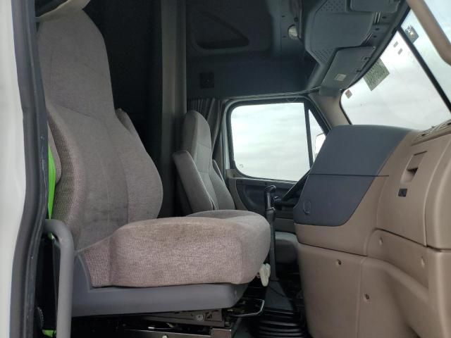 2015 Freightliner Cascadia 125