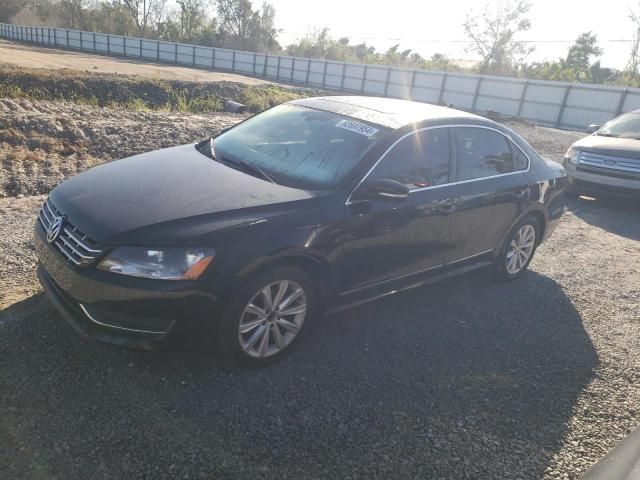 2012 Volkswagen Passat SEL