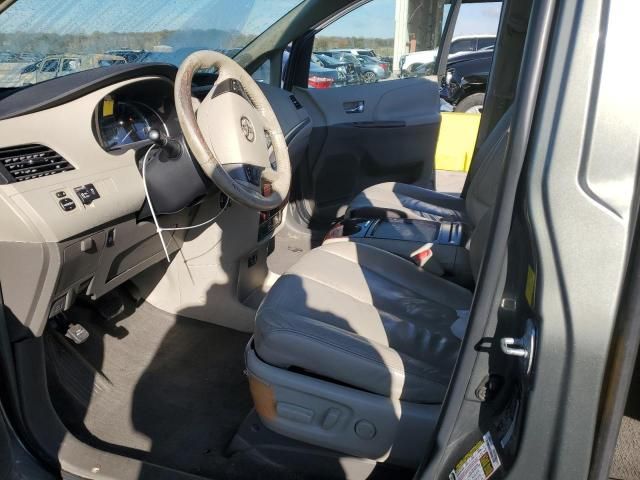 2011 Toyota Sienna XLE