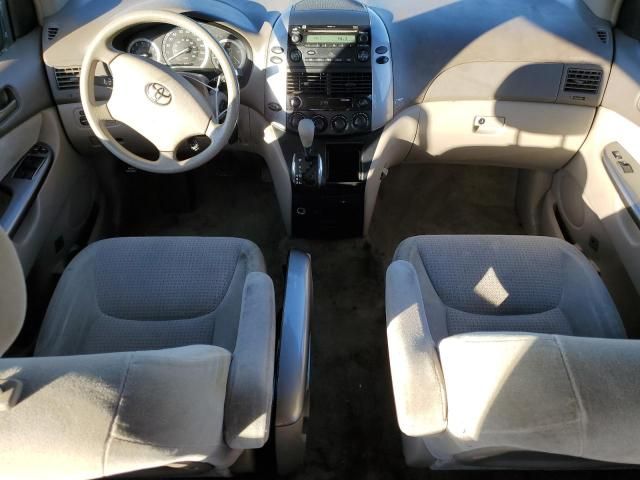 2007 Toyota Sienna CE