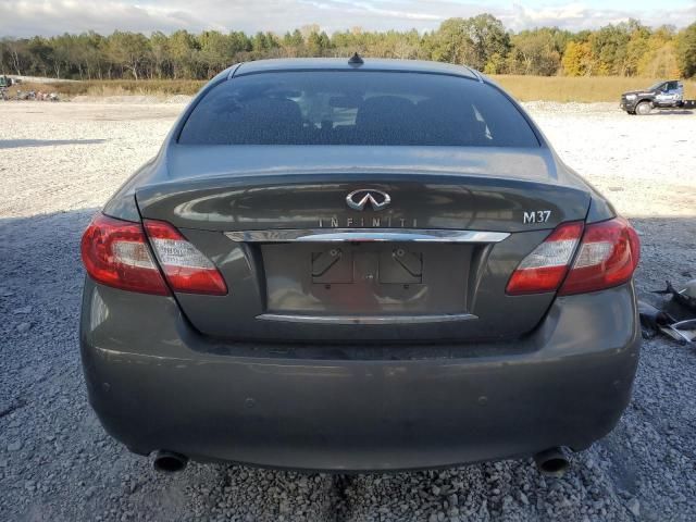 2013 Infiniti M37