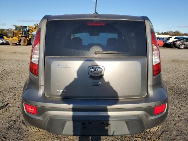 2013 KIA Soul +