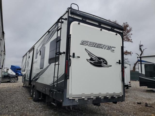 2021 Jayco Seismic