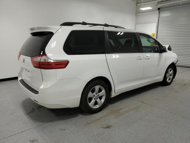 2015 Toyota Sienna LE