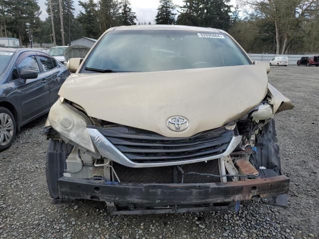 2011 Toyota Sienna LE