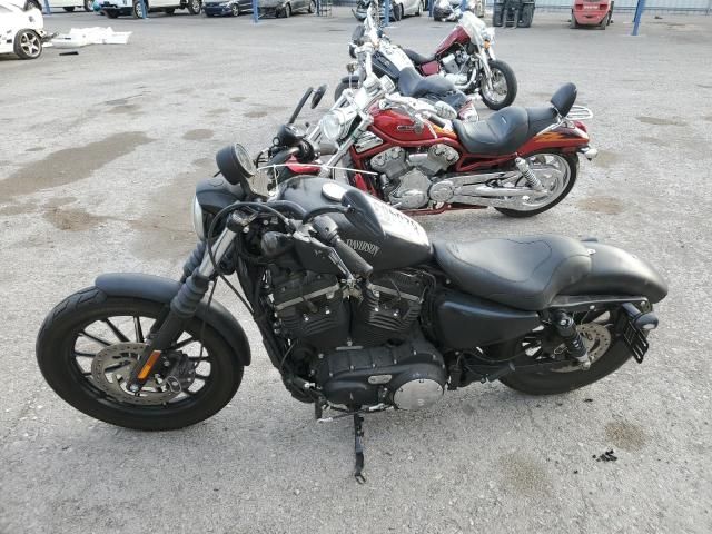 2015 Harley-Davidson XL883 Iron 883