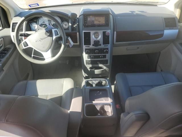 2010 Chrysler Town & Country Touring