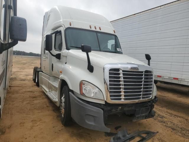 2014 Freightliner Cascadia 125