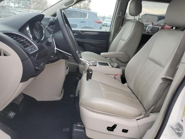 2011 Chrysler Town & Country Touring L