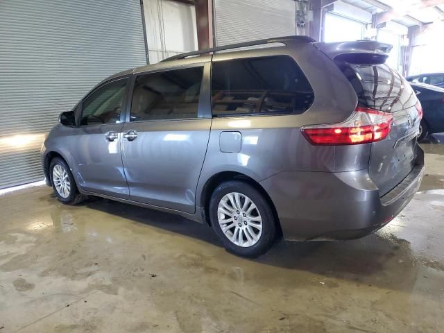 2015 Toyota Sienna XLE