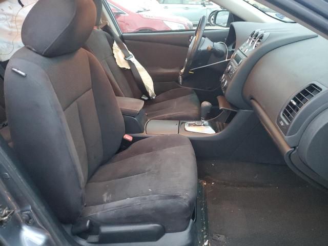 2010 Nissan Altima Base