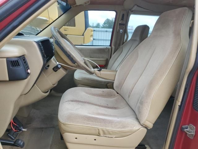 1993 Plymouth Grand Voyager