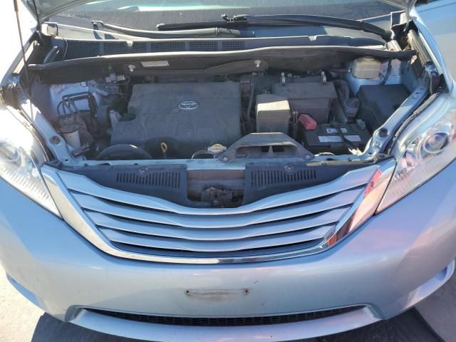 2015 Toyota Sienna LE