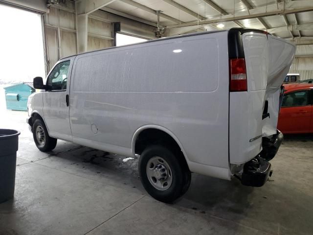 2022 Chevrolet Express G2500