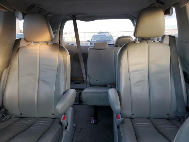 2014 Toyota Sienna XLE