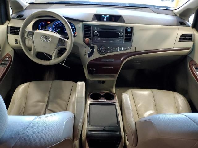 2011 Toyota Sienna XLE