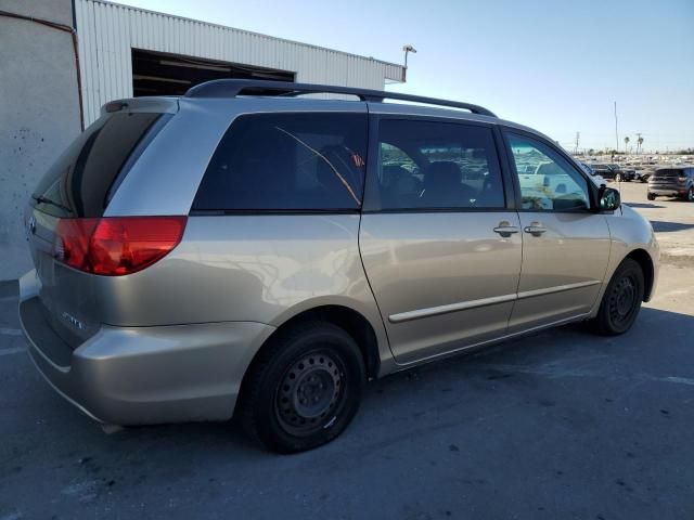 2009 Toyota Sienna CE