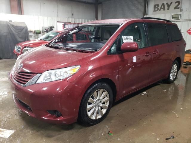 2015 Toyota Sienna LE