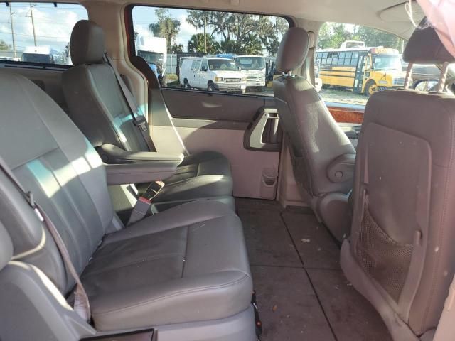 2009 Chrysler Town & Country Touring