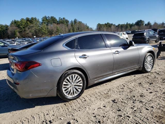 2016 Infiniti Q70 3.7