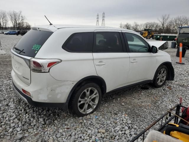 2015 Mitsubishi Outlander SE