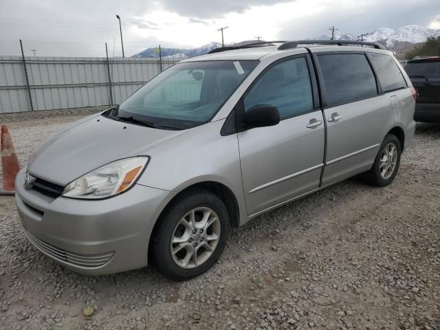 2004 Toyota Sienna LE