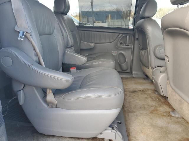 2008 Toyota Sienna XLE