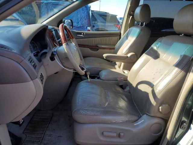 2004 Toyota Sienna XLE