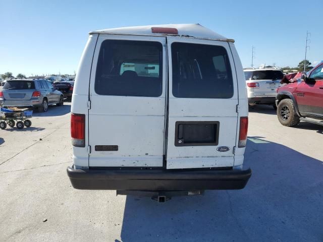 2002 Ford Econoline E350 Super Duty Wagon