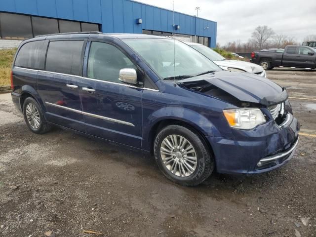 2016 Chrysler Town & Country Touring L