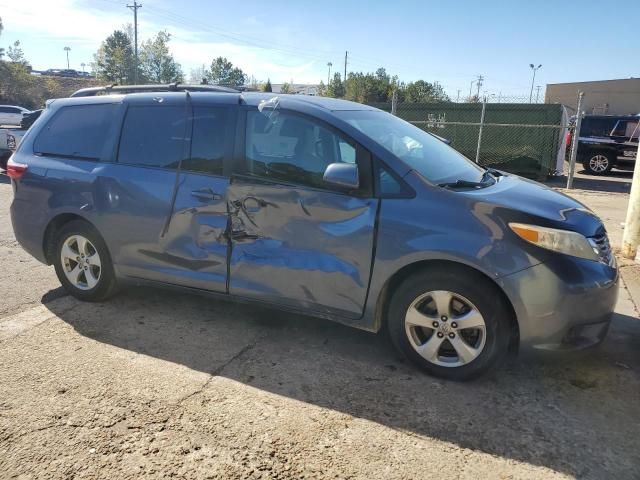 2015 Toyota Sienna LE