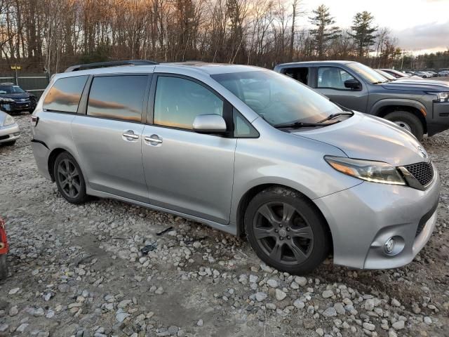 2017 Toyota Sienna SE