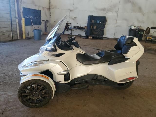 2015 Can-Am Spyder Roadster RT