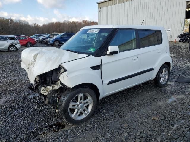 2010 KIA Soul +